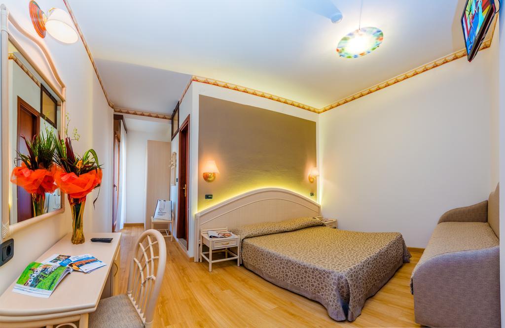 Hotel Europa Bibione Ruang foto