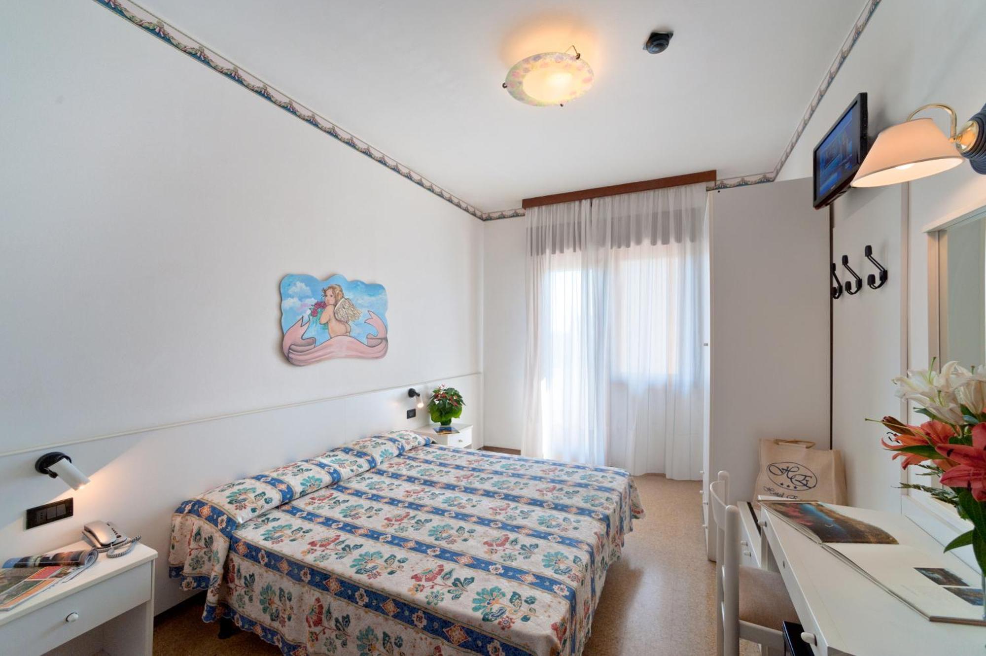 Hotel Europa Bibione Bagian luar foto